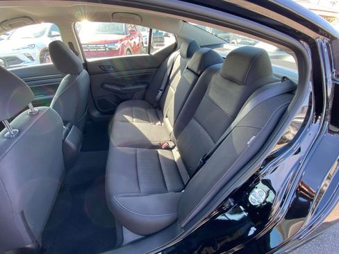 Used 2025 Nissan Altima 2.5 SV image 25