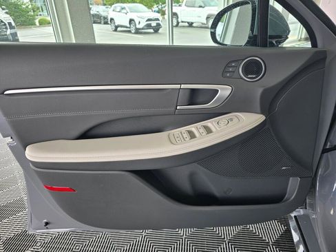 New 2026 Hyundai Sonata Limited FWD image 32