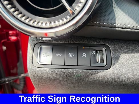 Used 2026 Chevrolet Equinox LT w/ Convenience Package II AWD/4WD image 24