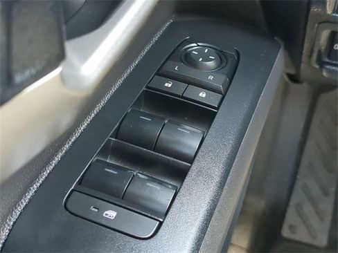 Used 2024 Toyota Tacoma TRD Off-Road image 20