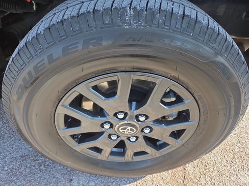 Certified 2025 Toyota 4Runner SR5 image 11