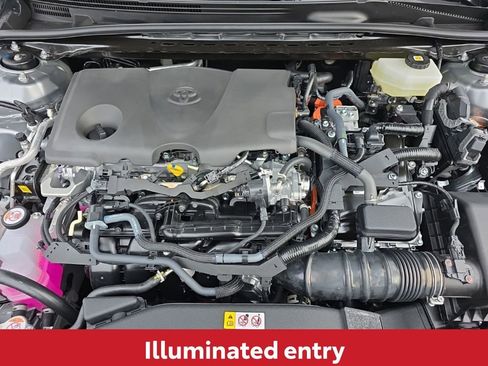 Used 2026 Toyota Camry SE image 13