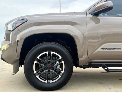 Used 2026 Toyota Tacoma TRD Sport RWD image 5