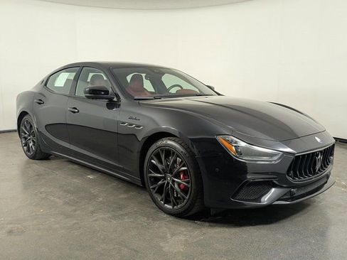 Used 2022 Maserati Ghibli Modena Q4 image 2