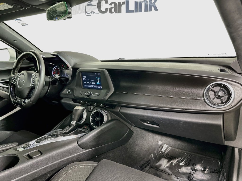 Used 2017 Chevrolet Camaro LT RWD image 30