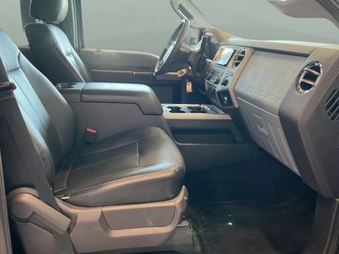 Used 2016 Ford F250 XLT w/ Snow Plow Prep Package AWD/4WD image 18