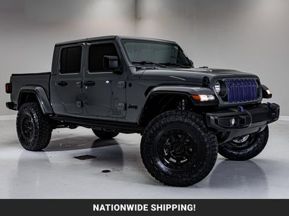 Used 2025 Jeep Gladiator Sport