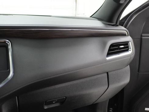 Used 2023 Chevrolet Tahoe LT w/ Luxury Package RWD image 29