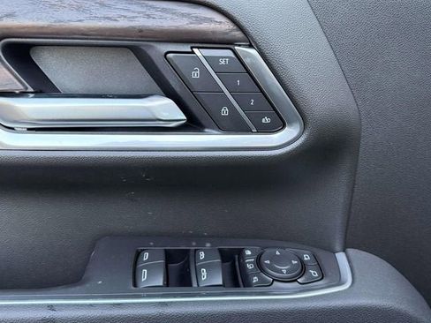 New 2026 GMC Sierra 2500 SLT w/ SLT Premium Package image 16