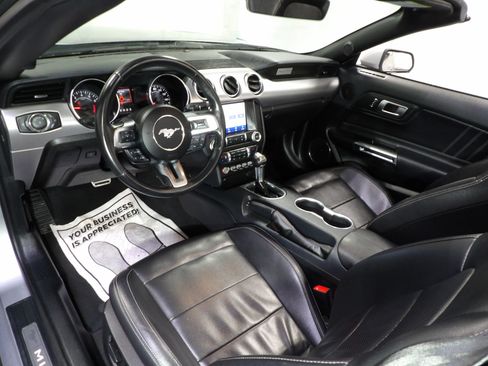 Used 2022 Ford Mustang Premium RWD image 17