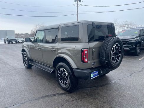 Used 2025 Ford Bronco Outer Banks image 3