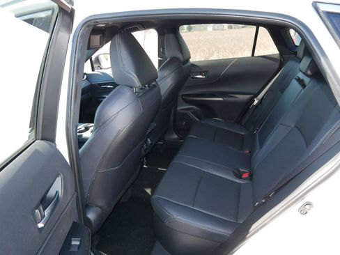 Certified 2024 Toyota Venza Limited AWD/4WD image 11