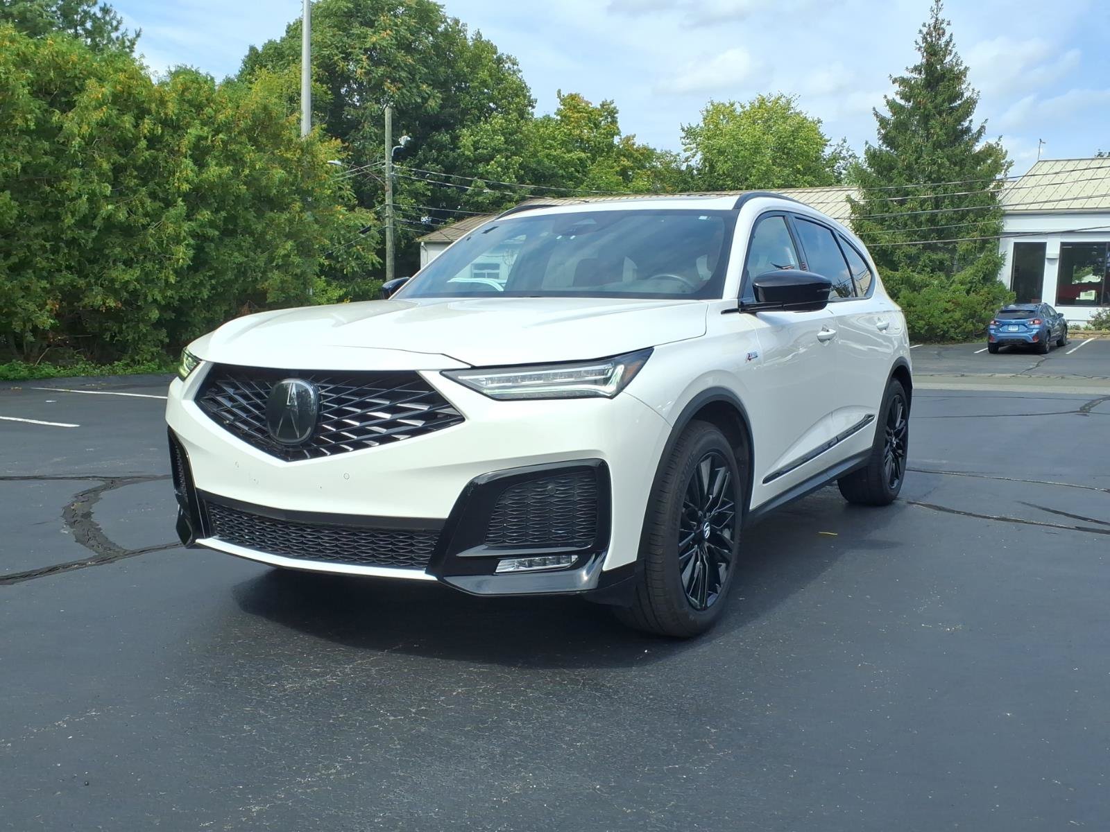 Used 2025 Acura MDX A-Spec w/ Advance Package AWD/4WD image 2