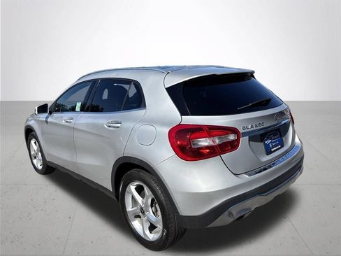 Used 2018 Mercedes-Benz GLA 250 4MATIC image 9
