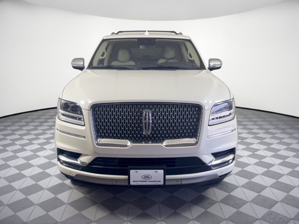 Used 2020 Lincoln Navigator L Black Label w/ Cargo Convenience Package AWD/4WD image 6