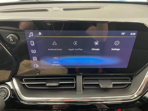 New 2026 Chevrolet Trax RS w/ Sunroof Package FWD image 3