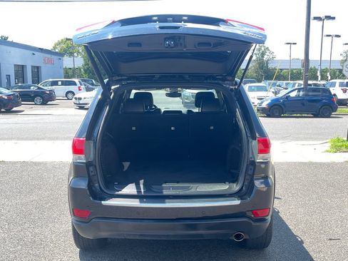 Used 2019 Jeep Grand Cherokee Limited AWD/4WD image 17