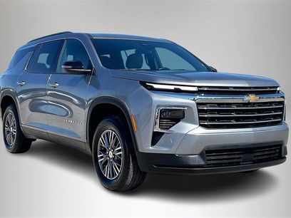 Certified 2025 Chevrolet Traverse LT