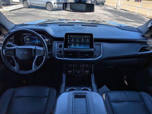 Used 2022 Chevrolet Tahoe RST w/ Luxury Package image 17