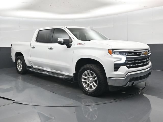 Used 2023 Chevrolet Silverado 1500 LTZ w/ LTZ Convenience Package II AWD/4WD image 32