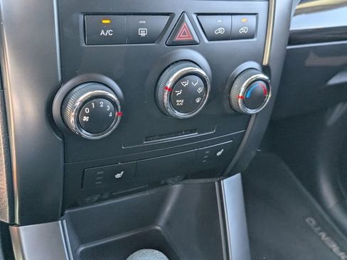 Used 2013 Kia Sorento LX w/ Convenience Pkg image 18
