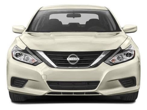 Used 2016 Nissan Altima 2.5 S w/ Power Driver Seat Package FWD image 4