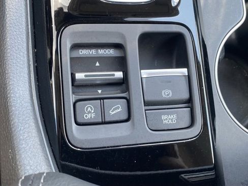 Used 2024 Honda Pilot Elite image 27