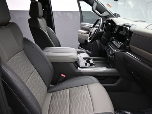 Certified 2026 Chevrolet Silverado 2500 ZR2 image 18