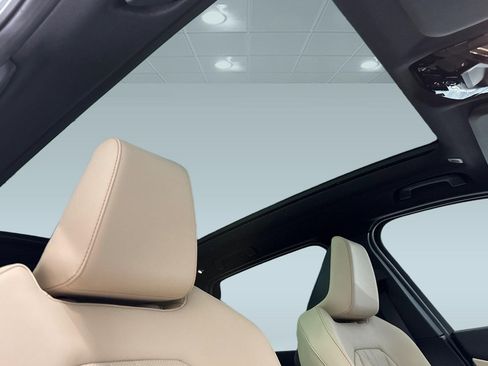 Used 2026 BMW X3 xDrive30 w/ Premium Package image 26