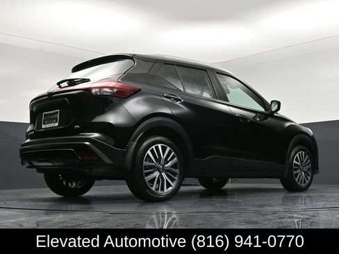 Used 2023 Nissan Kicks SV FWD image 27