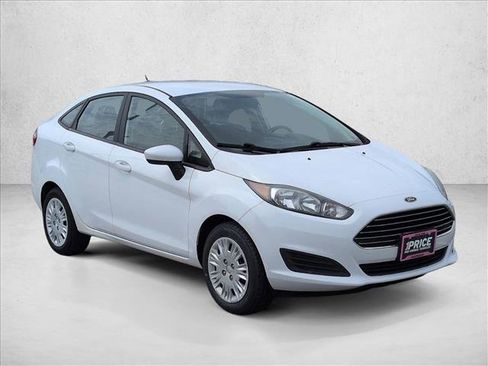 Used 2017 Ford Fiesta S FWD image 3