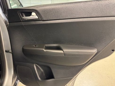 Used 2019 Kia Sportage LX image 24