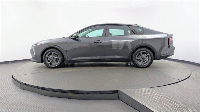 Used 2026 Kia K4 FWD image 3