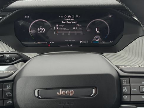 New 2026 Jeep Cherokee Laredo AWD/4WD image 32