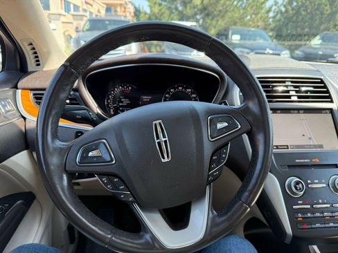 Used 2017 Lincoln MKC Select w/ Select Plus Package image 30