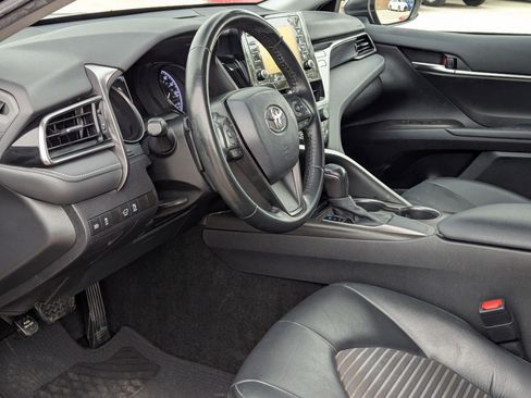 Used 2021 Toyota Camry SE w/ Carpet Mat Package (TMS) image 13
