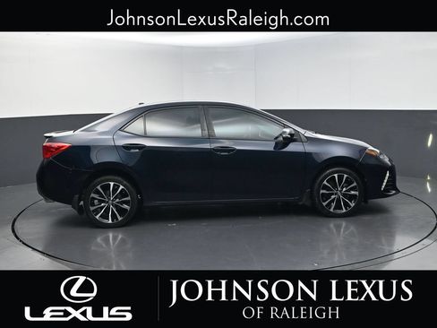 Used 2019 Toyota Corolla SE w/ SE Premium Package FWD image 6