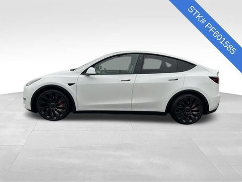 Used 2023 Tesla Model Y Performance image 4