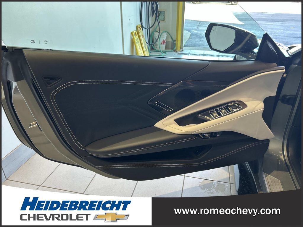 Used 2023 Chevrolet Corvette Z06 w/ Stealth Interior Trim Package RWD image 10