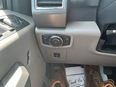 Used 2016 Ford F150 XLT w/ Equipment Group 302A Luxury AWD/4WD image 28