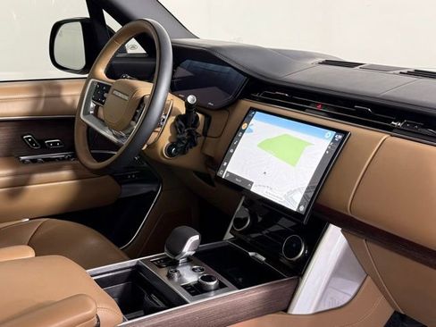 Used 2023 Land Rover Range Rover Autobiography AWD/4WD image 35