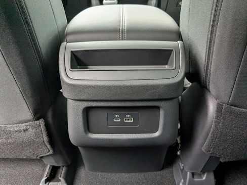 New 2025 Nissan Pathfinder S image 25