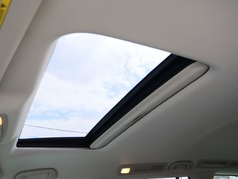Used 2018 Nissan Armada Platinum w/ Cargo Package RWD image 24