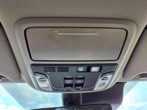 Used 2021 Honda Pilot Elite image 26