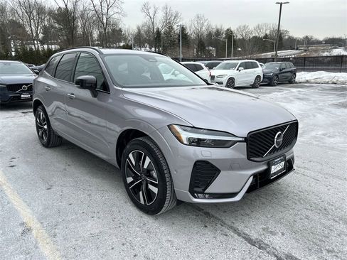 New 2026 Volvo XC60 B5 Plus w/ Climate Package image 2