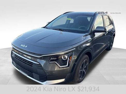 Certified 2024 Kia Niro LX image 4