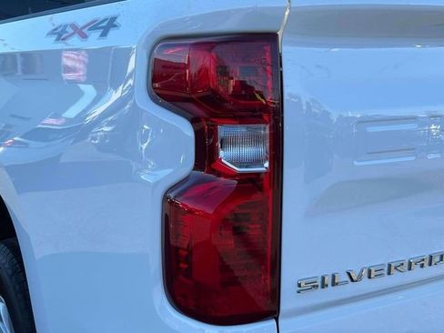 Certified 2025 Chevrolet Silverado 1500 LT w/ Protection Package AWD/4WD image 10