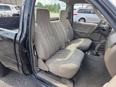 Used 2004 Toyota Tacoma 2WD Regular Cab image 10