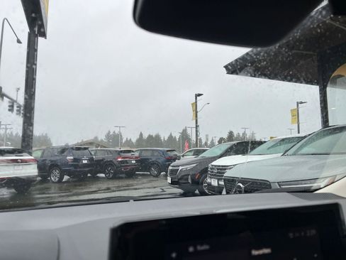 Used 2025 Toyota Corolla LE image 18