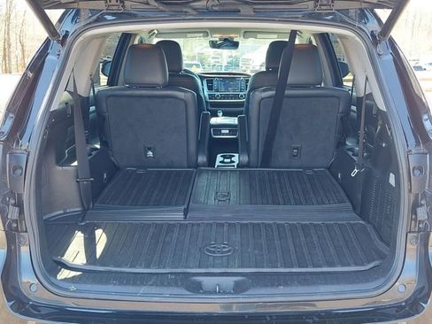 Certified 2019 Toyota Highlander XLE w/ Preferred Accessory Package image 39